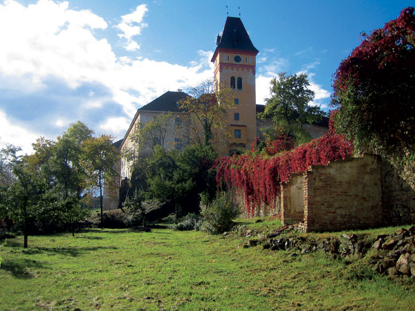 Postup sanace vlhkého zdiva objektu Horního zámku ve Vimperku