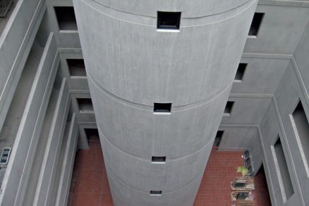 Realizace betonového kruhového schodiště