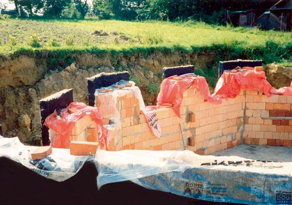 Řešení poruch hydroizolace spodní stavby rodinných domů