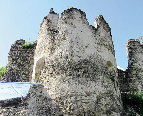 Sanace kamenného zdiva Povážského hradu