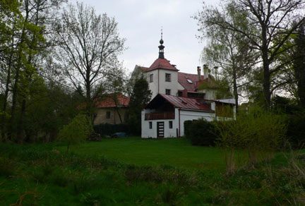 Zámeček v jižních Čechách – Brandlín – nabízen v dobrovolné dražbě